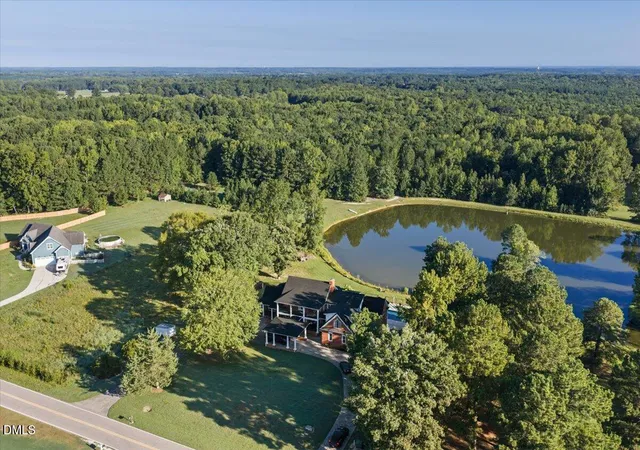 Photo 4 of Single family home for sale at 157 Wiggins Rd, Louisburg, NC 27549 | MLS# 10194161 | Listing updated on 2026-09-23
