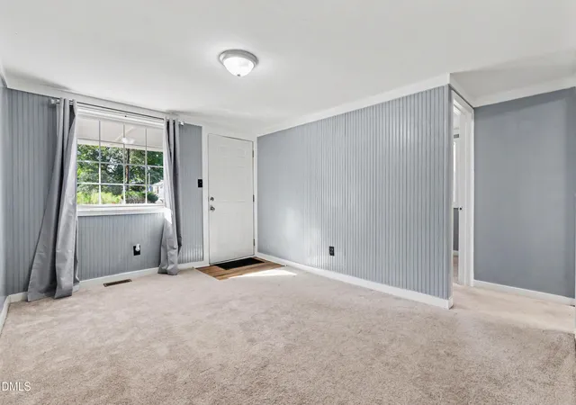 Photo 3 of Single family home for sale at 106 W Allen St, Four Oaks, NC 27524 | MLS# 10194252 | Listing updated on 2026-09-23