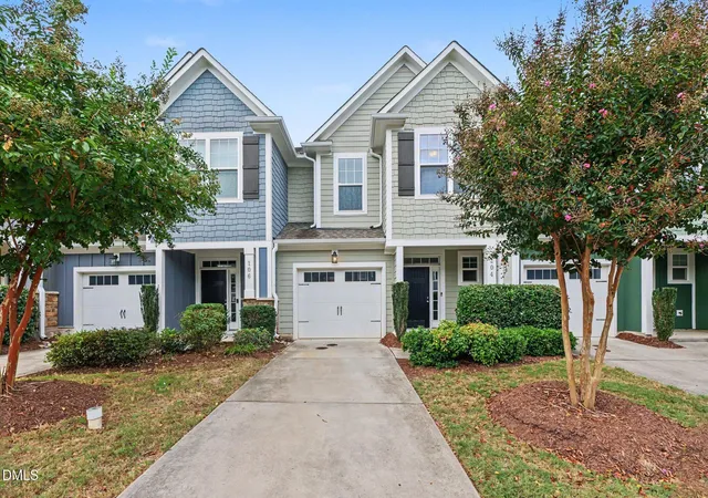 Photo 1 of Townhouse for sale at 104 Hundred Oaks Ln, Holly Springs, NC 27540 | MLS# 10194303 | Listing updated on 2026-09-23
