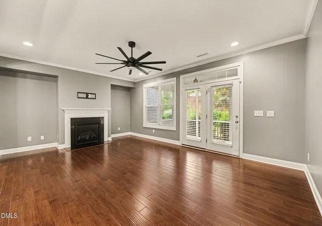 Photo 3 of Townhouse for sale at 104 Hundred Oaks Ln, Holly Springs, NC 27540 | MLS# 10194303 | Listing updated on 2026-09-23