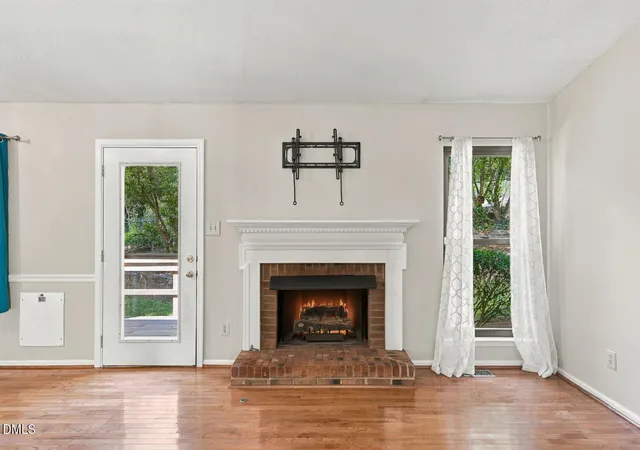 Photo 3 of Single family home for sale at 5609 Groomsbridge Ct, Raleigh, NC 27612 | MLS# 10194327 | Listing updated on 2026-09-23