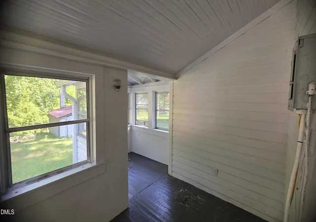 Photo 3 of Single family home for sale at 439 Lake View Rd, Louisburg, NC 27549 | MLS# 10194413 | Listing updated on 2026-10-02