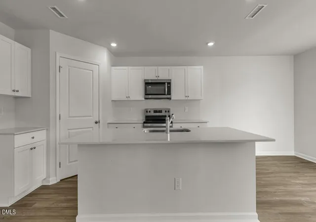 Photo 4 of Single family home for sale at 540 Tradition Farm Pl, Wendell, NC 27591 | MLS# 10194176 | Listing updated on 2026-09-22