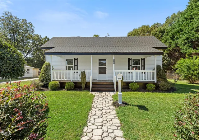 Photo 1 of Single family home for sale at 409 W Dr Martin Luther King Jr Way, Selma, NC 27576 | MLS# 10194187 | Listing updated on 2026-09-22