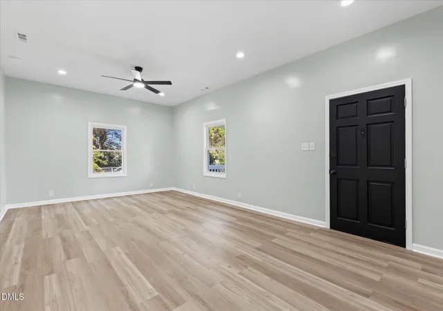 Photo 2 of Single family home for sale at 409 W Dr Martin Luther King Jr Way, Selma, NC 27576 | MLS# 10194187 | Listing updated on 2026-09-22
