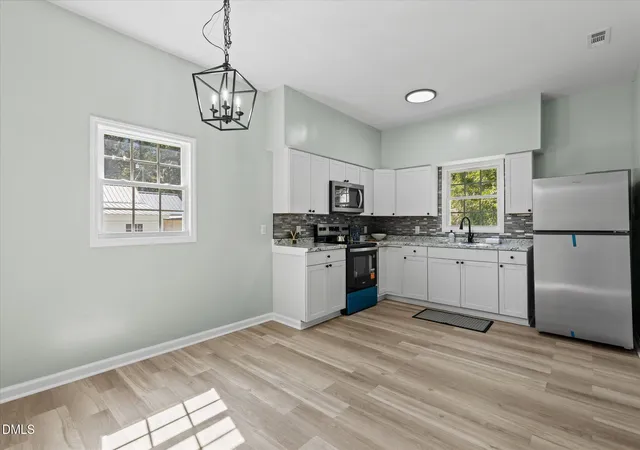 Photo 4 of Single family home for sale at 409 W Dr Martin Luther King Jr Way, Selma, NC 27576 | MLS# 10194187 | Listing updated on 2026-09-22