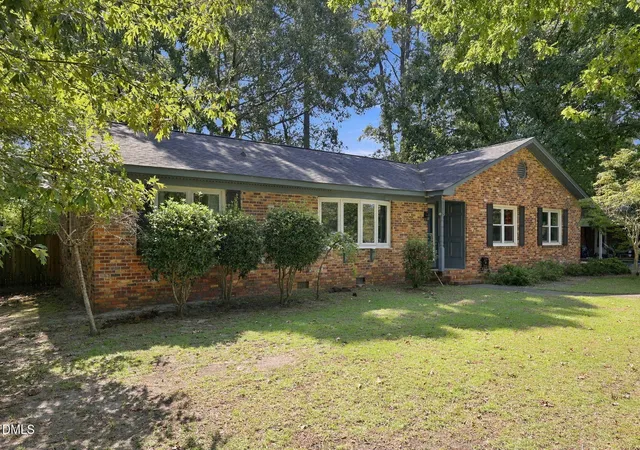 Photo 2 of Single family home for sale at 6320 Milford Rd, Fayetteville, NC 28303 | MLS# 10194188 | Listing updated on 2026-09-30