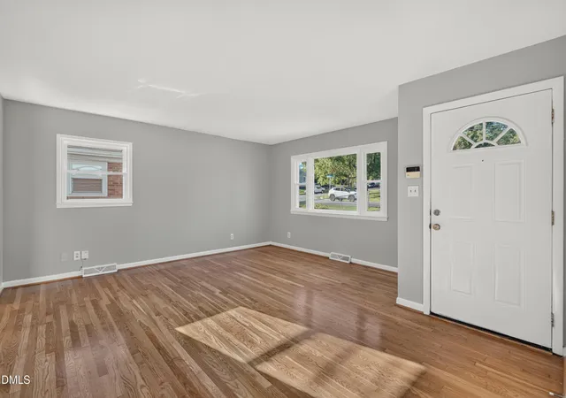 Photo 3 of Single family home for sale at 2202 Tuscaloosa St, Greensboro, NC 27401 | MLS# 10194286 | Listing updated on 2026-10-08