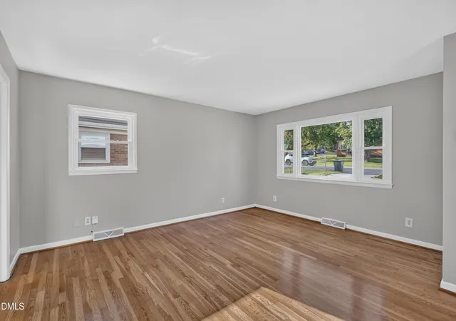 Photo 4 of Single family home for sale at 2202 Tuscaloosa St, Greensboro, NC 27401 | MLS# 10194286 | Listing updated on 2026-10-08