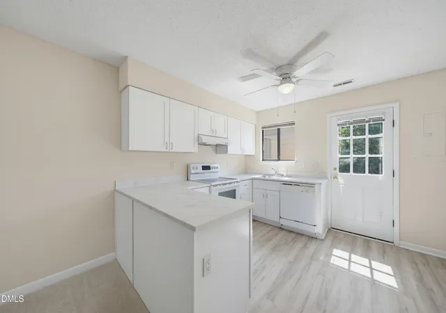 Photo 3 of Townhouse for sale at 4508 N New Hope Rd, Raleigh, NC 27604 | MLS# 10194372 | Listing updated on 2026-09-23