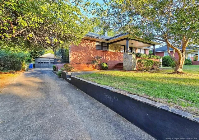 Photo 2 of Single family home for sale at 469 Mcrae Dr, Fayetteville, NC 28305 | MLS# 769773 | Listing updated on 2026-09-24