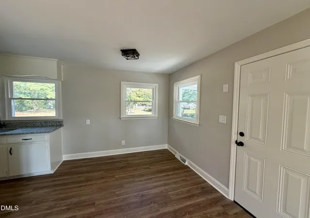 Photo 3 of Single family home for sale at 102 Anne St, Dunn, NC 28334 | MLS# 10194287 | Listing updated on 2026-09-23