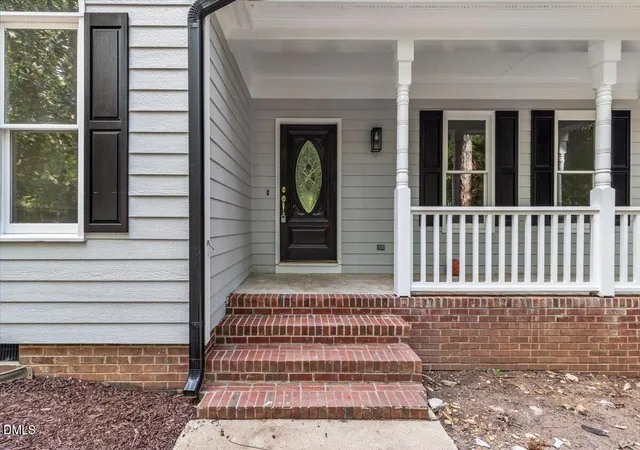 Photo 3 of Single family home for sale at 133 Light Fls Dr, Wake Forest, NC 27587 | MLS# 10194371 | Listing updated on 2026-10-05