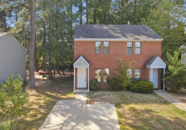 Photo 2 of Townhouse for sale at 2714 Big Oak St, Raleigh, NC 27610 | MLS# 10194338 | Listing updated on 2026-09-23