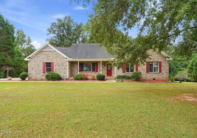 Photo 2 of Single family home for sale at 171 Clover Ridge, Angier, NC 27501 | MLS# 10194279 | Listing updated on 2026-09-27