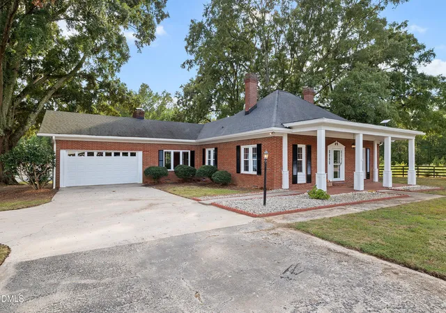 Photo 2 of Single family home for sale at 474 Hagwood Rd, Zebulon, NC 27597 | MLS# 10194496 | Listing updated on 2026-09-27