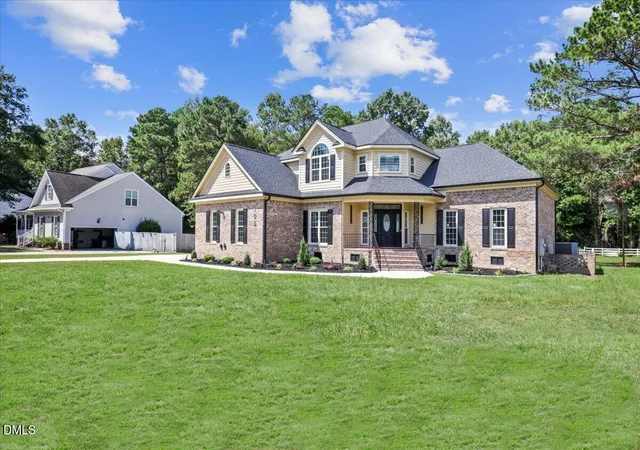 Photo 2 of Single family home for sale at 105 Steeplechase Cvs, Goldsboro, NC 27534 | MLS# 10194472 | Listing updated on 2026-09-24