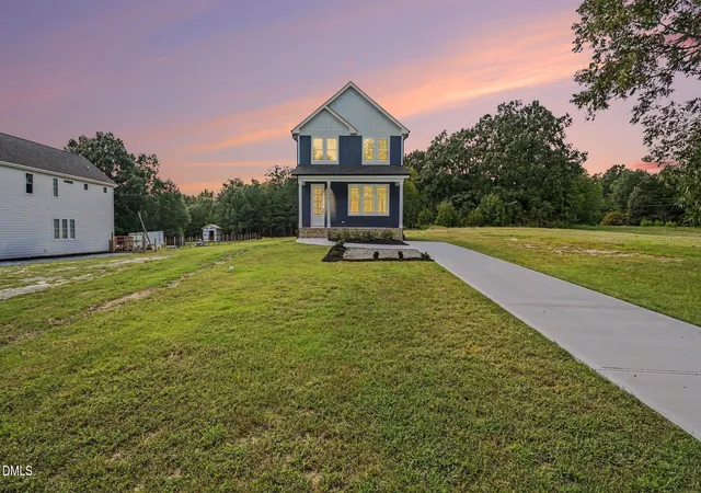 Photo 1 of Single family home for sale at 1544 Morgantown Rd, Burlington, NC 27217 | MLS# 10194470 | Listing updated on 2026-10-04