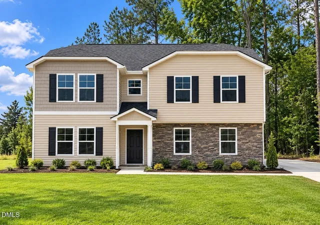 Photo 1 of Single family home for sale at 2900 Essex St, Tarboro, NC 27886 | MLS# 10195161 | Listing updated on 2026-09-26
