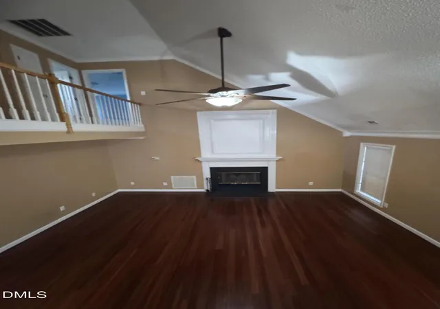 Photo 2 of Sale Pending at 6 S Berry Meadow Ln, Durham, NC 27703 | MLS# 10198708 | Listing updated on 2026-10-29