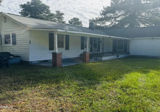 Photo 1 of Sale Pending at 39 Durant Rd, Clayton, NC 27527 | MLS# 10195402 | Listing updated on 2026-10-07