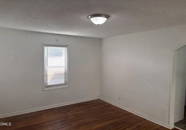 Photo 2 of Sale Pending at 616 W Markham Ave, Durham, NC 27701 | MLS# 10196790 | Listing updated on 2026-10-09