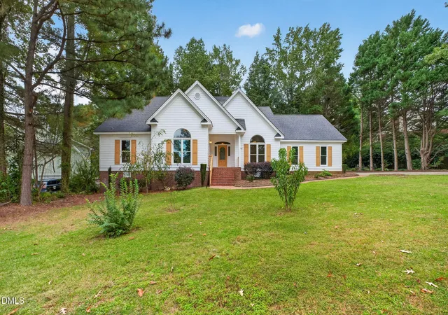 Photo 2 of Single family home for sale at 705 Birkdale Dr, Clayton, NC 27527 | MLS# 10196792 | Listing updated on 2026-10-28