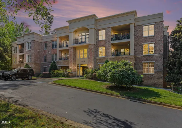 Condo for sale at 3920 Essex Garden Ln #204, Raleigh, NC 27612 | MLS# 10198387