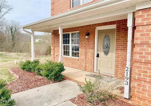 Photo 2 of Single family home for sale at 2193 Boyd Crk Dr, Graham, NC 27253 | MLS# 10196201 | Listing updated on 2026-10-26