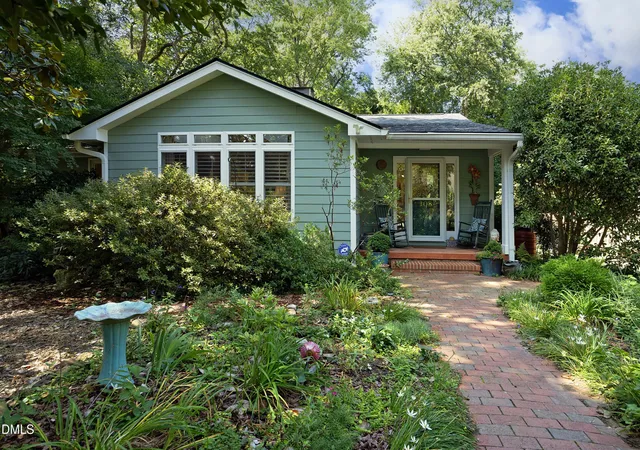 Photo 1 of Sale Pending at 108 Jones St, Chapel Hill, NC 27514 | MLS# 10195716 | Listing updated on 2026-10-30