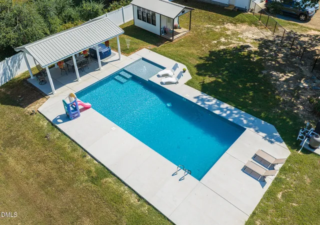 Photo 3 of Single family home for sale at 1018 Dave Frd Trl, Halifax, VA 24558 | MLS# 10199011 | Listing updated on 2026-10-17