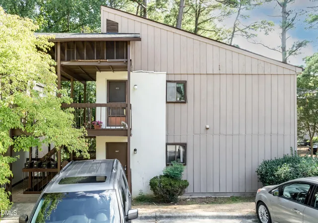 Condo for sale at 647 Pine Ridge Pl, Raleigh, NC 27609 | MLS# 10196086