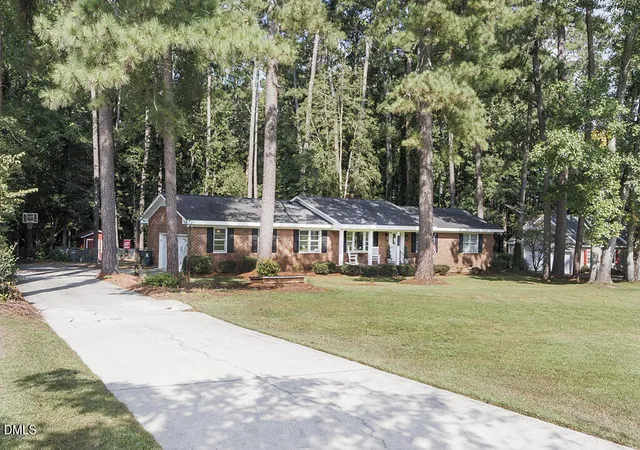 Photo 2 of Single family home for sale at 7024 S Old Carriage Rd, Rocky Mount, NC 27803 | MLS# 10195973 | Listing updated on 2026-10-26
