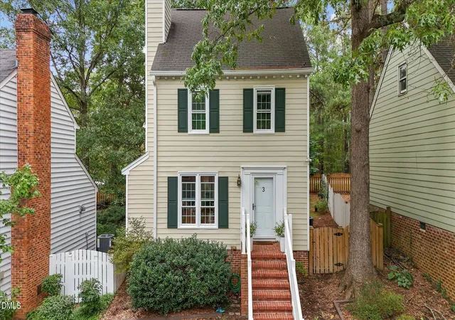 Photo 1 of Sale Pending at 3 Weathergreen Ct, Durham, NC 27713 | MLS# 10195992 | Listing updated on 2026-10-18