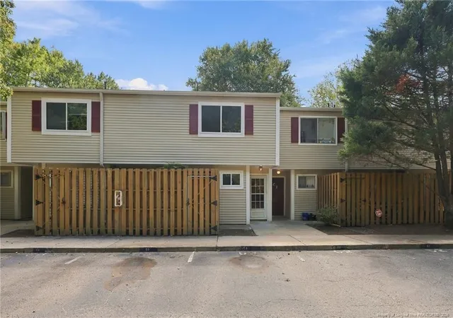 Photo 2 of Condo for sale at 220 Elizabeth St #C3, Chapel Hill, NC 27514 | MLS# 770145 | Listing updated on 2026-10-28