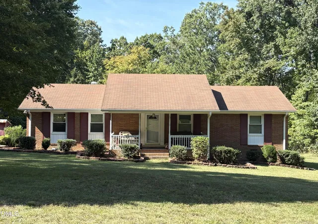Photo 1 of Single family home for sale at 2620 Mill Crk Rd, Mebane, NC 27302 | MLS# 10196467 | Listing updated on 2026-10-03