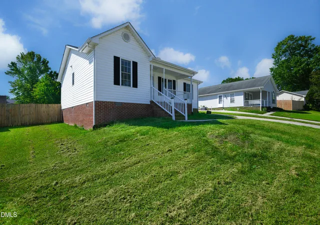 Photo 3 of Sale Pending at 113 Justin Ct, Burlington, NC 27217 | MLS# 10196475 | Listing updated on 2026-10-29