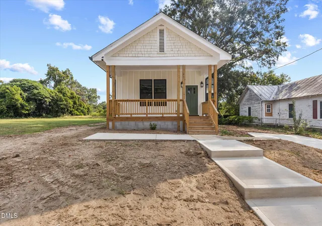 Photo 1 of Single family home for sale at 211 Fairview Ave Sw, Wilson, NC 27893 | MLS# 10196528 | Listing updated on 2026-10-04