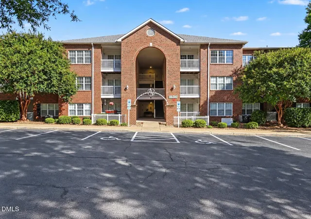 Photo 2 of Sale Pending at 133 Sturbridge Dr #133, Clayton, NC 27520 | MLS# 10197558 | Listing updated on 2026-10-27