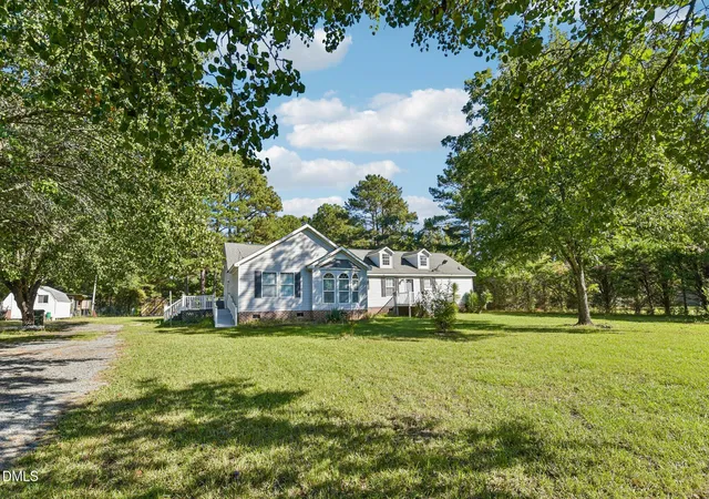 Manufactured home for sale at 160 E Forest Oaks Dr, Sanford, NC 27330 | MLS# 10198701