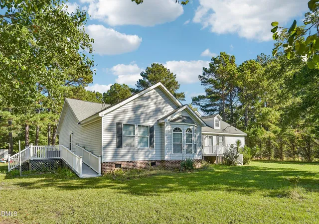 Photo 2 of Manufactured home for sale at 160 E Forest Oaks Dr, Sanford, NC 27330 | MLS# 10198701 | Listing updated on 2026-10-21
