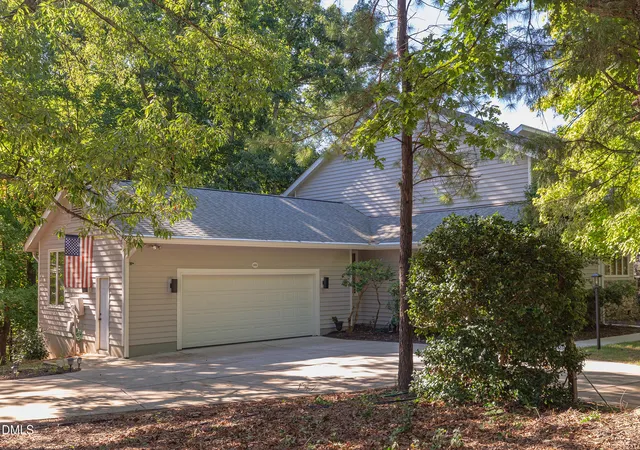 Photo 3 of Mansion for sale at 101 Wicklow Pl, Chapel Hill, NC 27517 | MLS# 10197122 | Listing updated on 2026-10-26