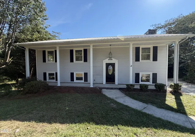 Photo 1 of Single family home for sale at 5408 Woodard Ct, Fayetteville, NC 28311 | MLS# 10196675 | Listing updated on 2026-10-29
