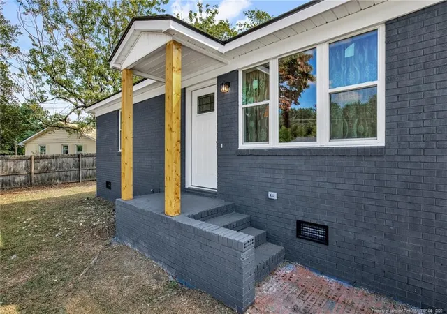 Photo 2 of Single family home for sale at 623 Eva Cir, Spring Lake, NC 28390 | MLS# 770292 | Listing updated on 2026-10-26