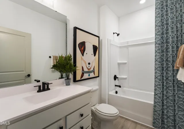 Photo 2 of Single family home for sale at 5 Pitchers Way, Four Oaks, NC 27524 | MLS# 10198550 | Listing updated on 2026-10-29