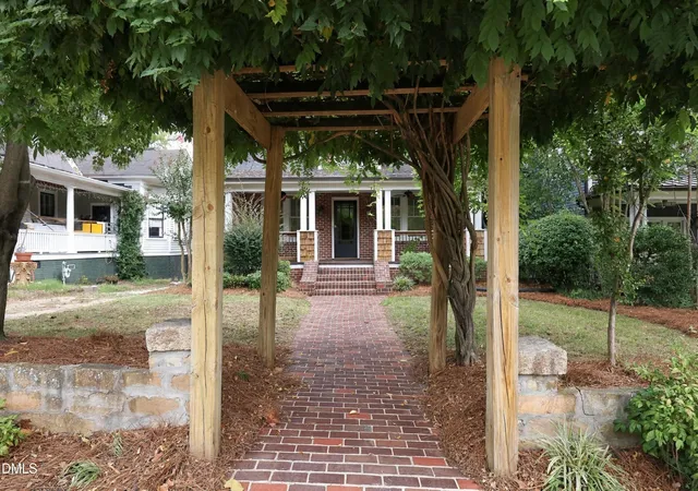 Photo 3 of Sale Pending at 1212 Glenwood Ave, Raleigh, NC 27605 | MLS# 10198660 | Listing updated on 2026-10-28