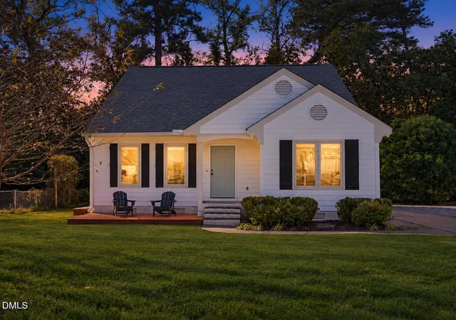 Single family home for sale at 1112 Oakside Ct, Raleigh, NC 27609 | MLS# 10199599
