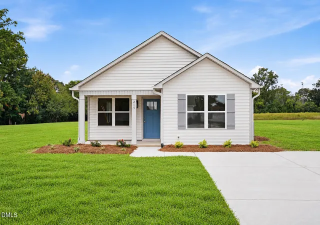 Photo 1 of Sale Pending at 215 Rae St, Warsaw, NC 28398 | MLS# 10197752 | Listing updated on 2026-10-27