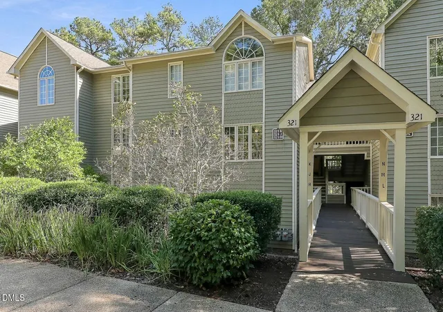 Condo for sale at 321 J Glen Echo Ln, Cary, NC 27518 | MLS# 10199319