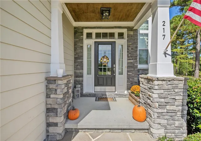 Photo 2 of Single family home for sale at 217 Lamplighter Way, Spring Lake, NC 28390 | MLS# 770090 | Listing updated on 2026-10-25